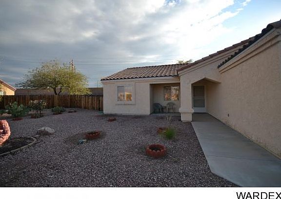 3rd image of 6524 Brittlebush Way
