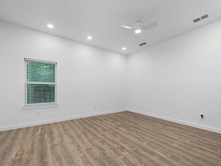 1315 Oneal St #STREET;-B — Photo 10