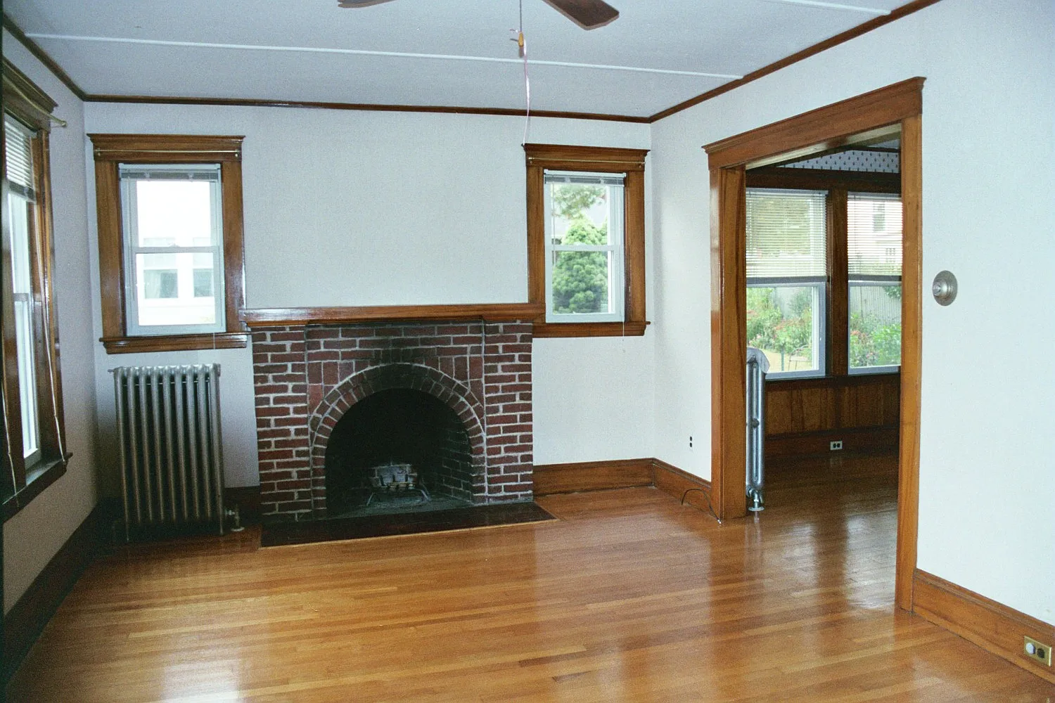 3 bed, 1300 sqft, $3,000 — Photo 1