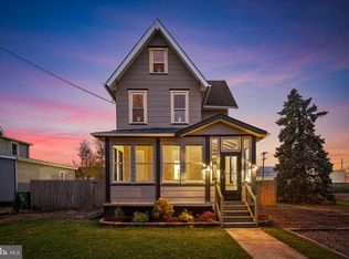 607 New Jersey Ave, Palmyra, NJ 08065