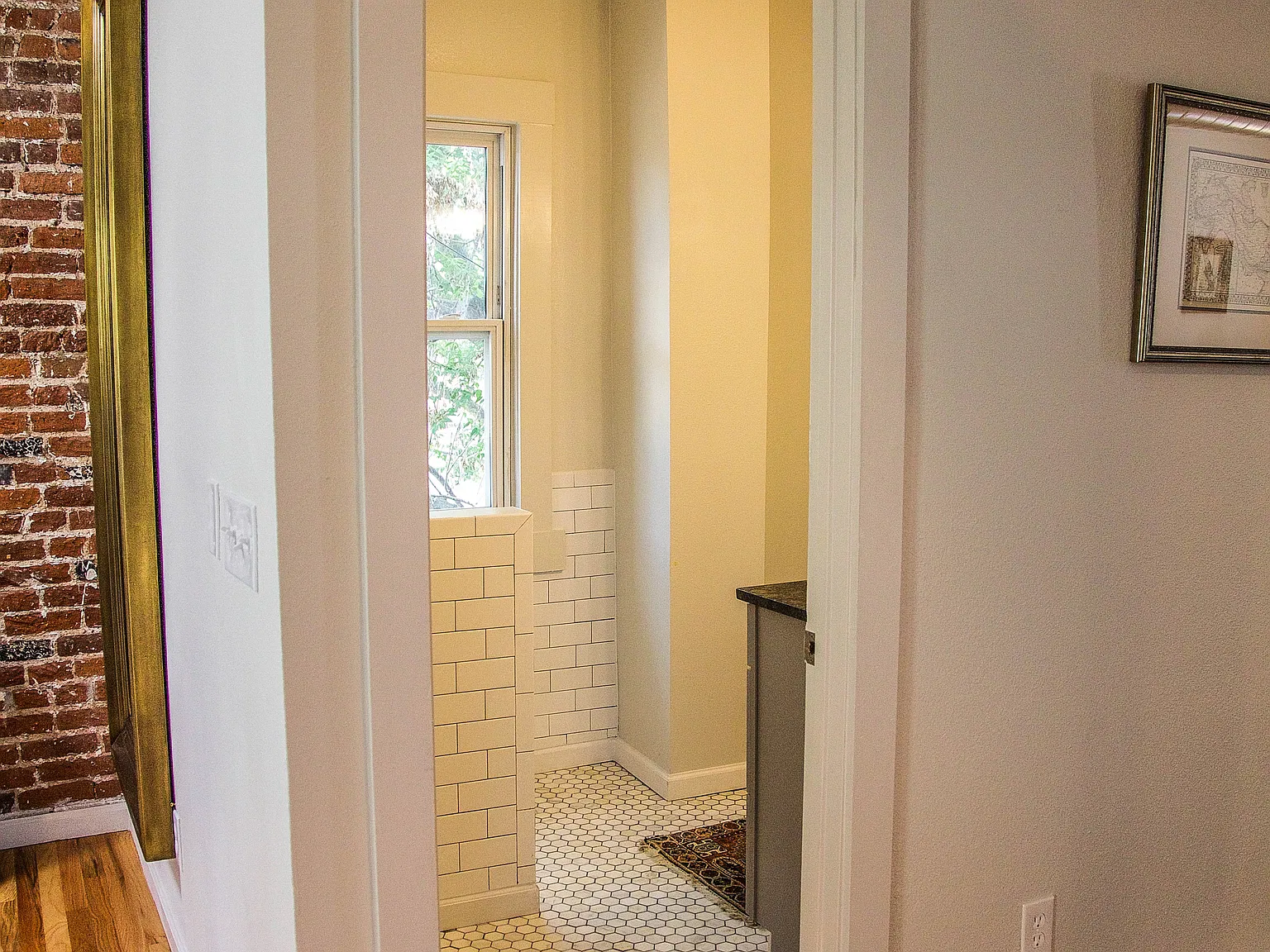 3 bed, 1.5 bath, 2130 sqft, $2,995 — Photo 3