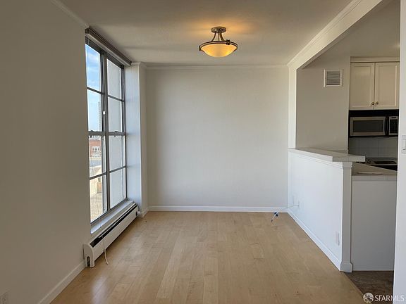 5th image of 2040 Franklin St APT 901