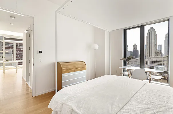 Rented by SR8 REALTY LLC | media 26