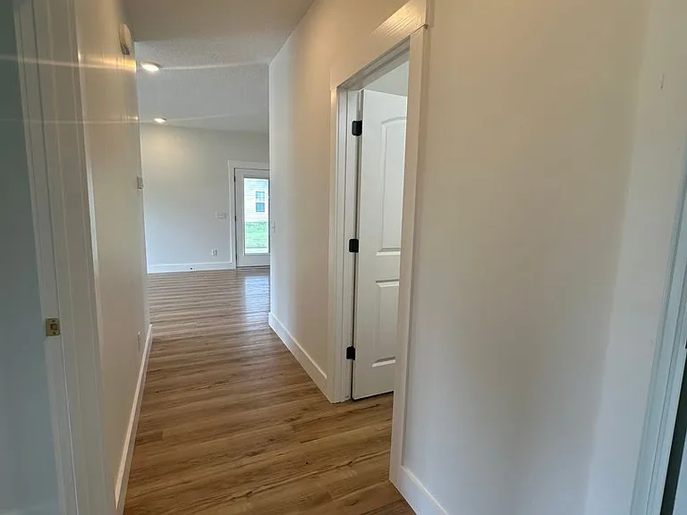 36 Walton Way — Photo 16