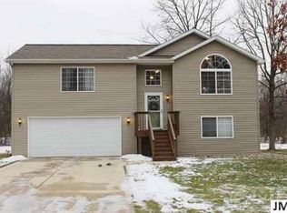 7957 Village Green Rd, Parma, MI 49269