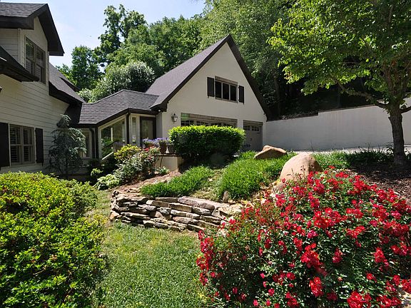 3rd image of 8911 Wildflower Way