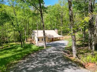 175 Broadtree Branch Dr, Hayesville, NC 28904