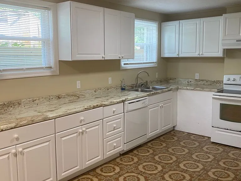 730 Hightop Rd — Photo 6
