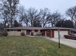 4726 84th St, Kenosha, WI 53142
