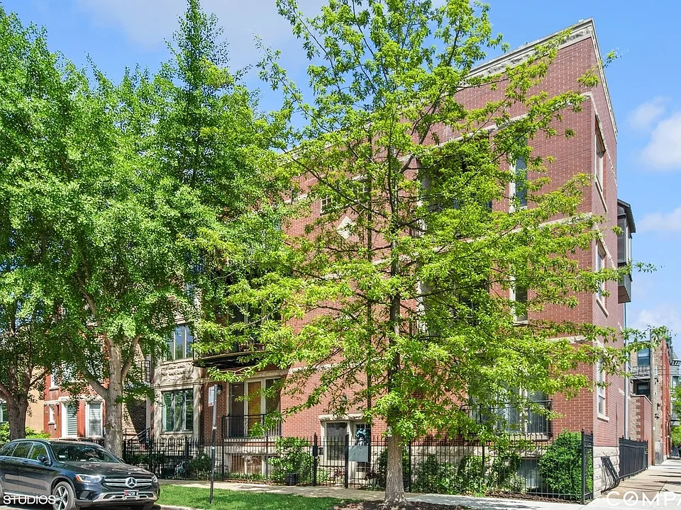 2000 W Race Ave #2E