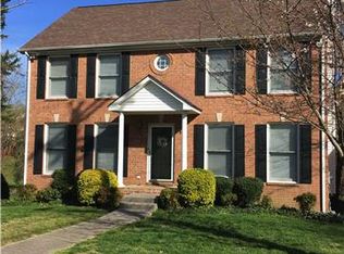 6900 Collinswood Dr, Nashville, TN 37221