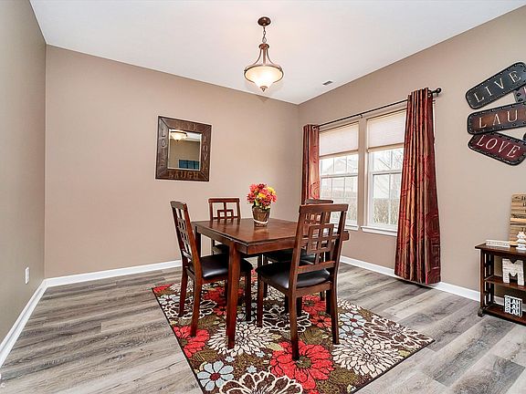 5th image of 10428 McClain Dr