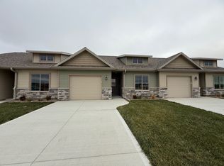 407 W Madison St, Winterset, IA 50273
