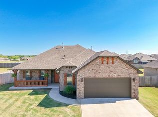 20884 Santa Fe Ave, Harrah, OK 73045