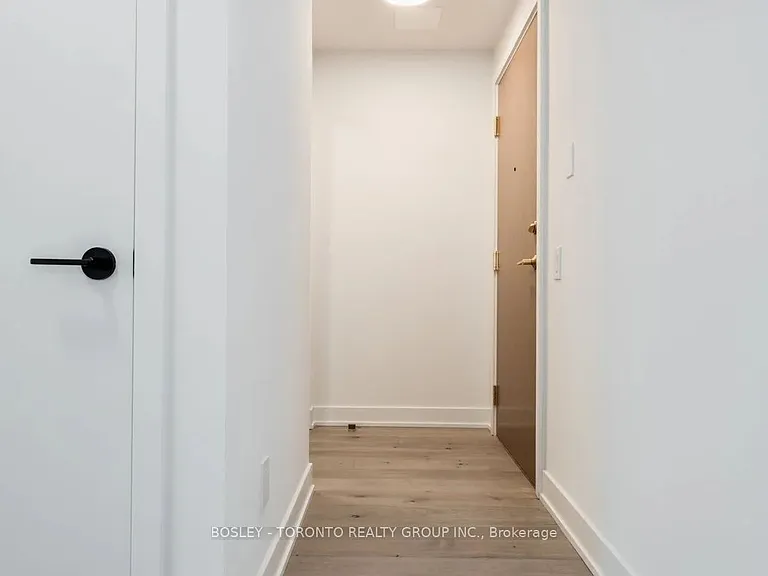 1285 Queen St E #504 — Photo 34