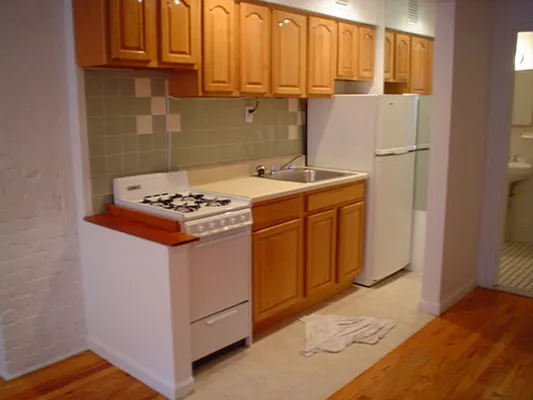 Rented by Chartwell Manhattan Realty | media 21