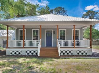 1115 E Broad St, Darien, GA 31305
