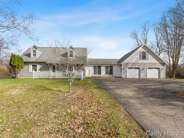 775 River Rd, Hastings, MI 49058