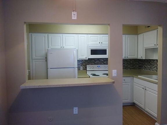 5th image of 4319 W North B St APT 5