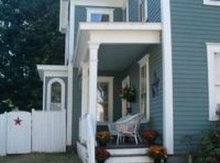 16 E Greenwood St, Amesbury, MA 01913