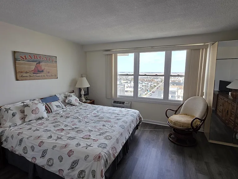 9400 Atlantic Ave #718 — Photo 12