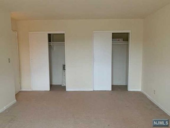 5th image of 275 Hoym St APT 5A