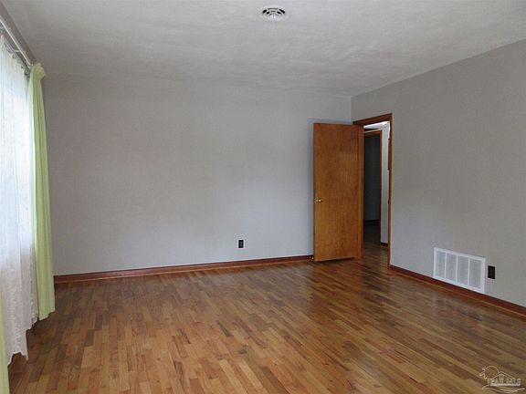 4th image of 6340 Sunnyside Dr