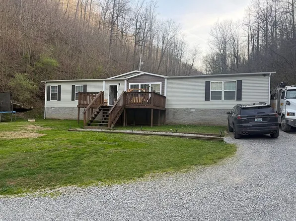 2329 Woodman Creek Rd, Majestic, KY 41547