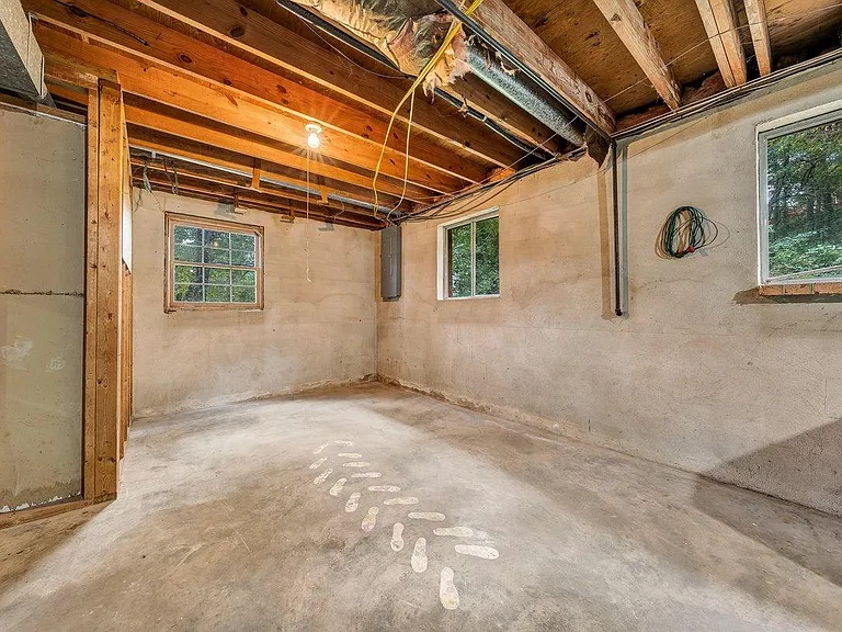 3777 Tomley Dr — Photo 25