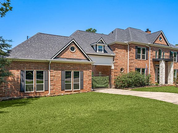 3rd image of 24611 W Kingscrest Cir