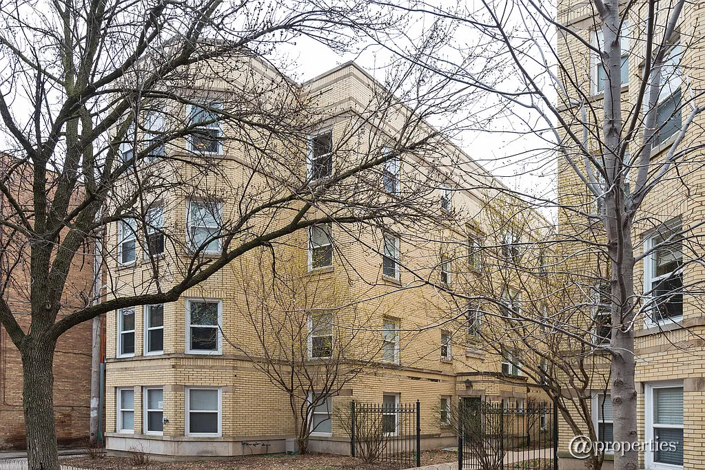 1415 W Catalpa Ave APT 3N photo 1