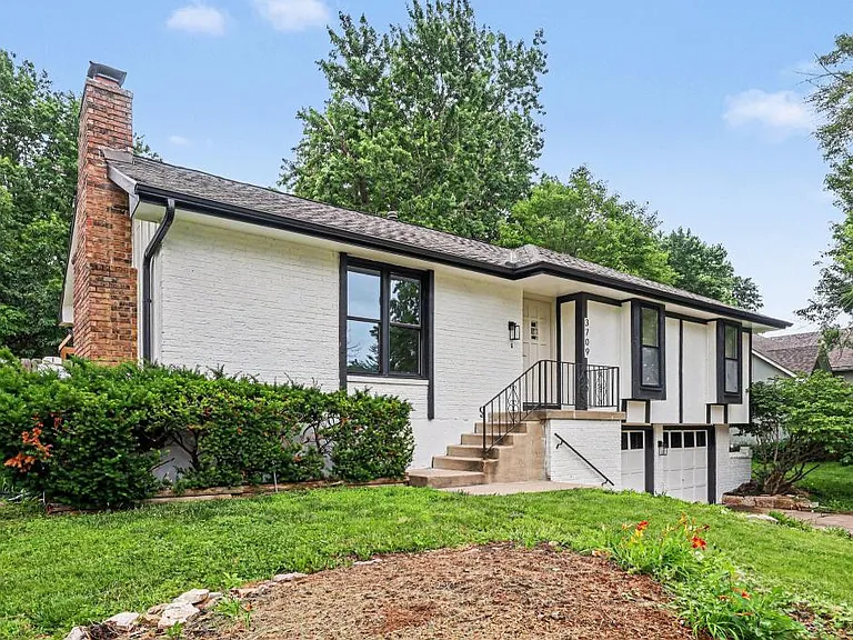 3709 NE Grant St — Photo 14
