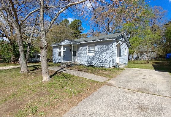 2nd image of 1902 Parkdale Ave