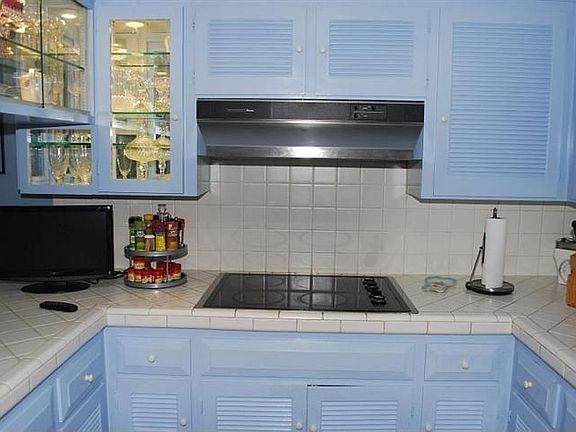 5th image of 5609 N Everest Ave
