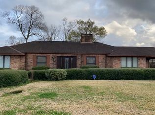 4245 Pierre Dr, Beaumont, TX 77705