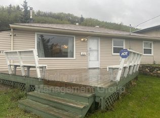 8147 33rd Ave NW, Calgary, AB T3B 1L5