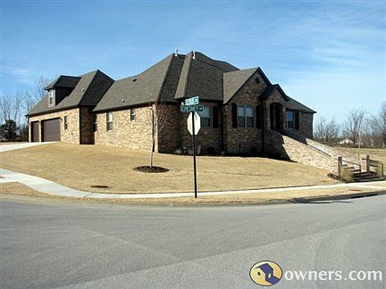 Corner view of house
