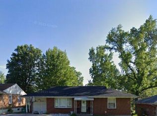 1219 Astoria Dr, Saint Louis, MO 63137