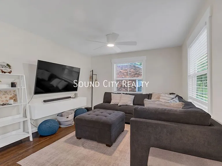 2929 Emery Dr — Photo 10