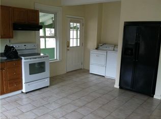 90 Pleasant Ave, Bristol, CT 06010