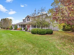138 Eagle Crest Dr, Camillus, NY 13031