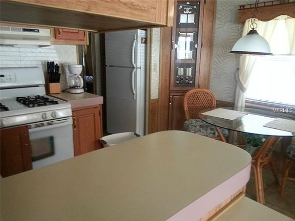 5th image of 103 Bainbridge Dr