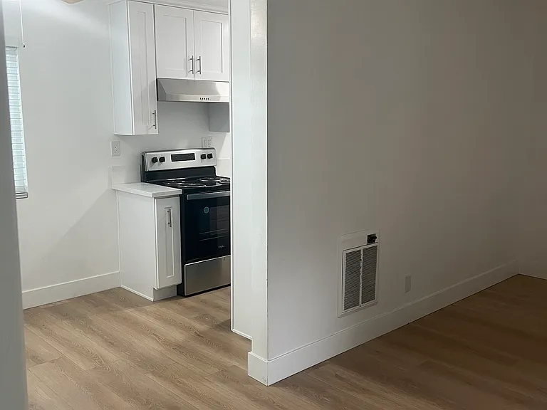 16131 Cornuta Ave #5 — Photo 28