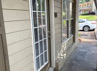 901 Park Ln, Oxford, MS 38655