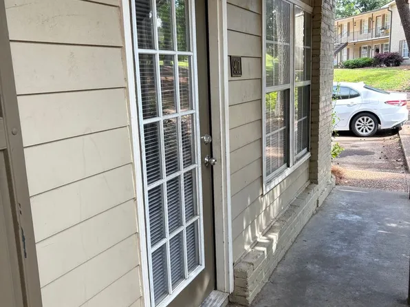901 Park Ln, Oxford, MS 38655