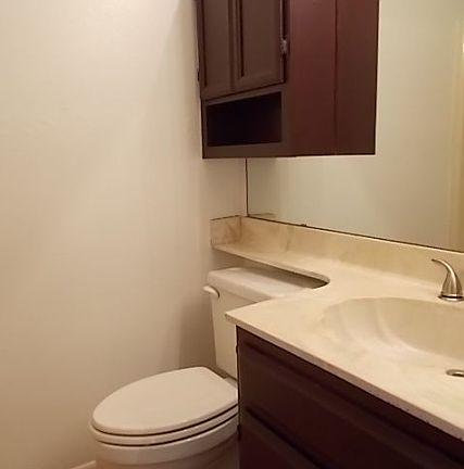 3rd image of 1342 W Emerald Ave Unit 415