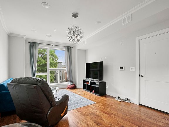 3rd image of 66 Corbin Ave #3A