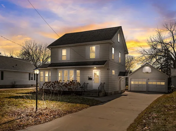 425 Howard St, Ripon, WI 54971
