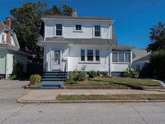3rd image of 146 Garden St