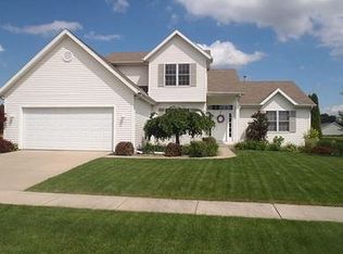 51082 Bluegrass Ct, Granger, IN 46530
